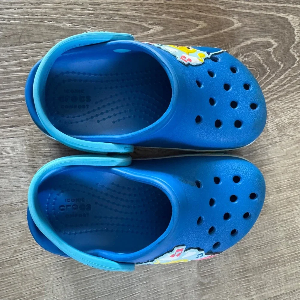 Crocs Fun Lab Baby Shark Clogs Toddler Size C7 Blue Toddler Water Beach Summer